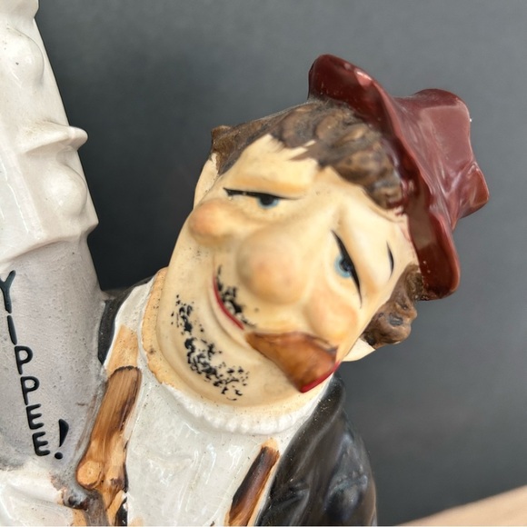 Vintage Clown Figurine with Traffic Light - Picture 3 of 6